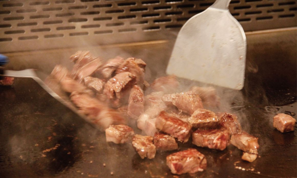 700x420_16-4_香煎骰子牛 (2) 700x420_16-4_香煎骰子牛 (2)